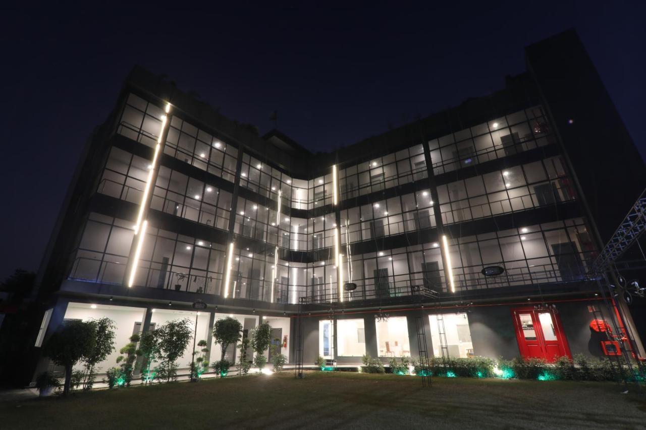 Bsa Gomtinagar Matiyari Hotel Lucknow